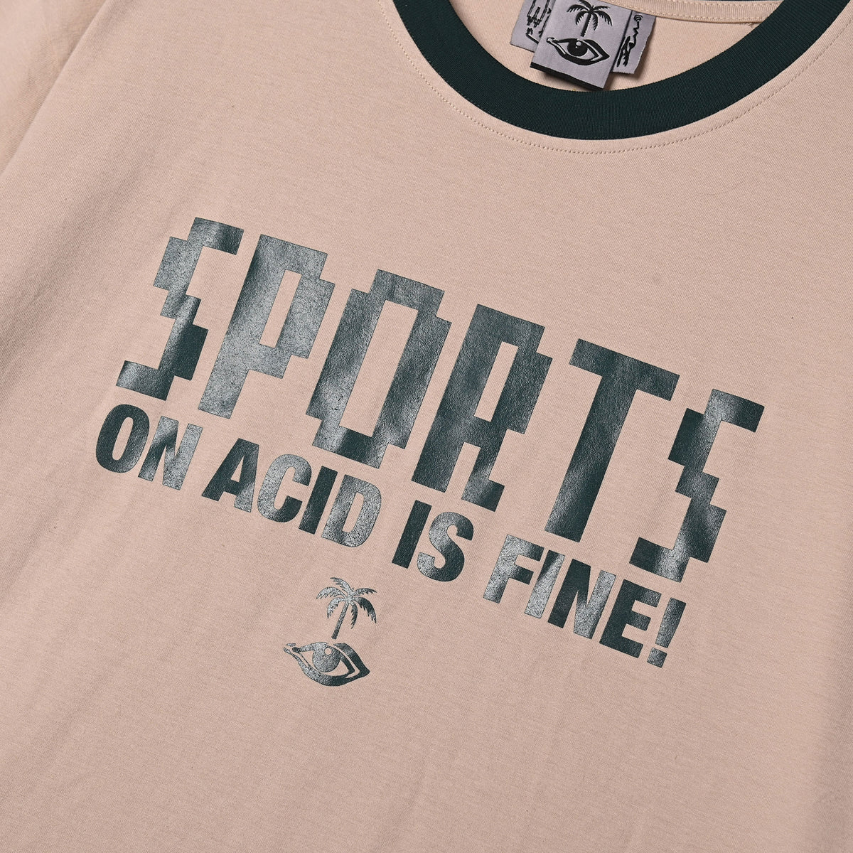 Equipment 05 - Shortsleeve Shirt